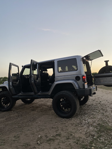 Car Dealer «Drive Out Auto Center», reviews and photos, 3223 San Pedro Ave, San Antonio, TX 78212, USA