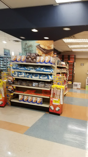 Grocery Store «Giant Food Stores», reviews and photos, 200 Town Center, New Britain, PA 18901, USA