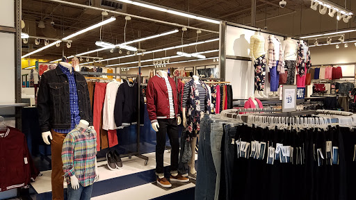 Clothing Store «Old Navy», reviews and photos, 7557 W Bell Rd, Peoria, AZ 85382, USA