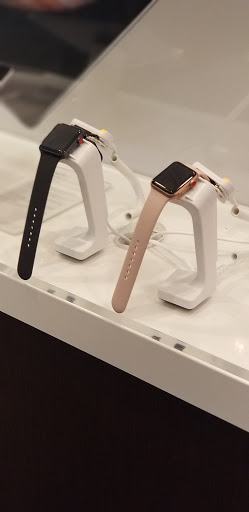 Cell Phone Store «Verizon», reviews and photos, 3047 Wilma Rudolph Blvd, Clarksville, TN 37040, USA