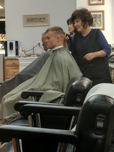 Barber Shop «610 Barber Shop», reviews and photos, 325 Garrisonville Rd #106, Stafford, VA 22554, USA