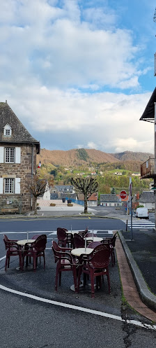 Cafe De La Fontaine Rue Pierre de Boissy, 15800 Vic-sur-Cère, France