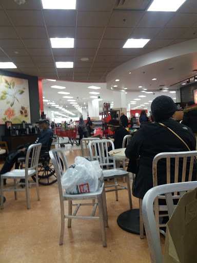 Shopping Mall «DC USA», reviews and photos, 3100 14th St NW, Washington, DC 20010, USA