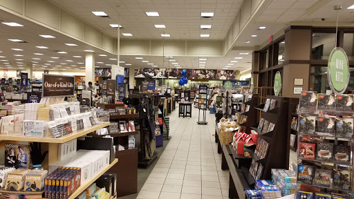 Book Store «Barnes & Noble», reviews and photos, 861 N E Mall Blvd, Hurst, TX 76053, USA