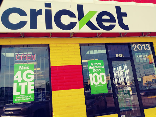 Cell Phone Store «Cricket Wireless Authorized Retailer», reviews and photos, 2013 E Belt Line Rd #104, Carrollton, TX 75006, USA
