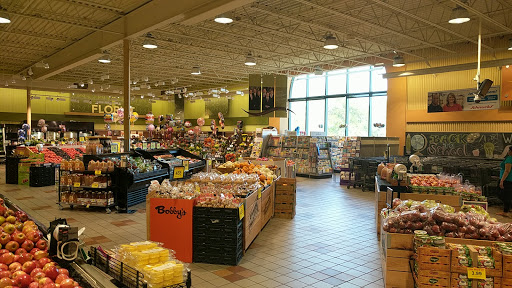 Grocery Store «Schnucks», reviews and photos, 2030 Dorsett Rd, Maryland Heights, MO 63043, USA