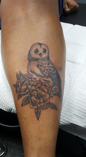 Find small finger tattoo ideas for your next unique tattoo in Cincinnati at Tattoo Makers