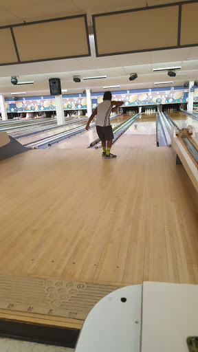 Shopping Mall «White Oak Shopping Center», reviews and photos, 11200 New Hampshire Ave, Silver Spring, MD 20904, USA