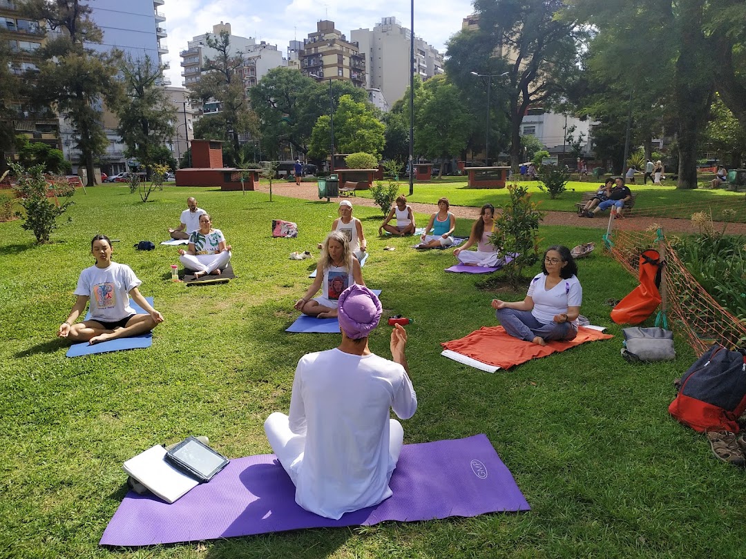 Argentina Kundalini Yoga . Clases Presenciales, Online Virtuales y en el Parque