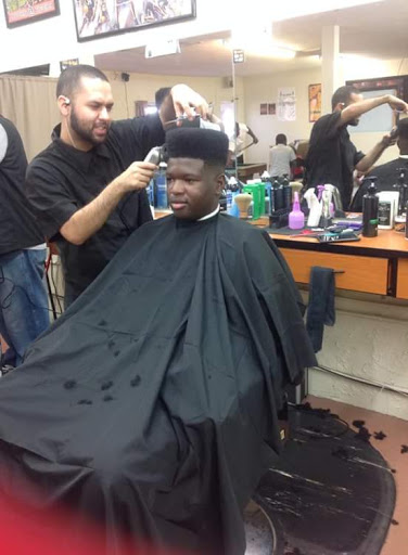 Barber Shop «Fine Line Barber shop», reviews and photos, 2408 Avenue G NW, Winter Haven, FL 33880, USA