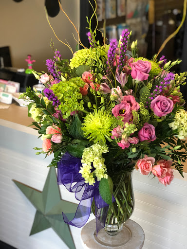 Florist «Valley Florist», reviews and photos, 301 Merrimack St, Methuen, MA 01844, USA