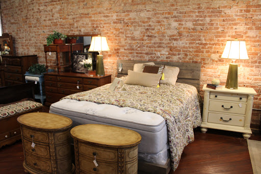 Used Furniture Store «Hometown Refurnishing», reviews and photos, 24 E Main St, Ephrata, PA 17522, USA