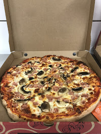 Pepperoni du Pizzas à emporter La Main à la Pâte à Hautmont - n°1