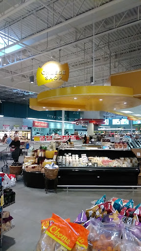 Grocery Store «H-E-B Grocery», reviews and photos, 97 Oyster Creek Dr, Lake Jackson, TX 77566‑4622, USA