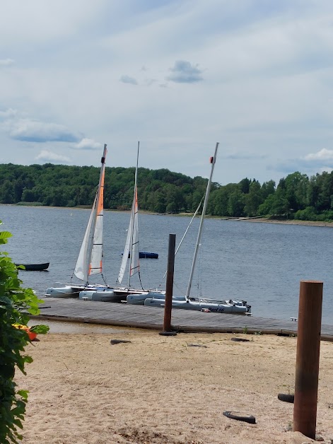 Aire Camping-Car Park de Montsauche-les-Settons à Montsauche-les-Settons