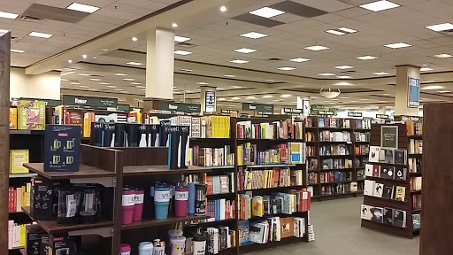 Book Store «Barnes & Noble», reviews and photos, 11500 Financial Centre Pkwy, Little Rock, AR 72211, USA