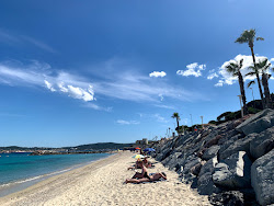 Croisette beach'in fotoğrafı - rahatlamayı sevenler arasında popüler bir yer