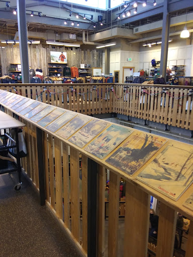 Clothing Store «L.L. Bean», reviews and photos, 4999 Old Orchard Shopping Center, Skokie, IL 60077, USA