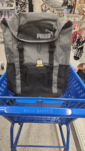 Shopping Mall «Gateway Shopping Center», reviews and photos, 9924 NE Halsey St, Portland, OR 97220, USA