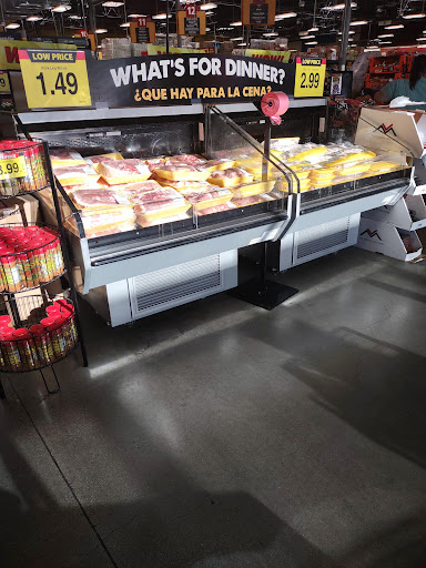 Shopping Mall «Foothill Square Shopping Center», reviews and photos, 10700 MacArthur Blvd #200, Oakland, CA 94605, USA