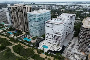 Bal Harbour 101 image