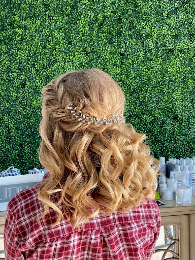 Hair Salon «SALON BLUE», reviews and photos, 668 S Lapeer Rd, Lake Orion, MI 48362, USA