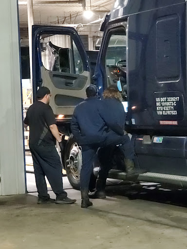 Tire Shop «Speedco Truck Lube and Tires», reviews and photos, 1111 Bucksnort Rd, Jackson, GA 30233, USA