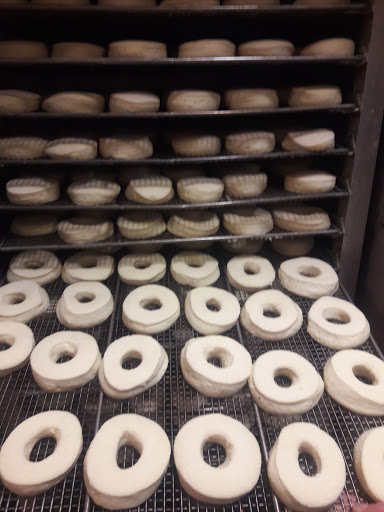 Donut Shop «B & P Donut & Deli», reviews and photos, 850 Silver Ln, East Hartford, CT 06118, USA