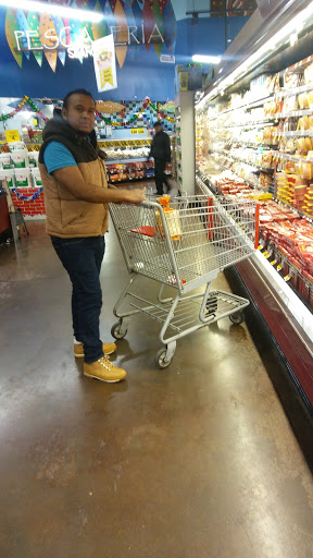 Grocery Store «Fiesta Mart Inc», reviews and photos, 3434 W Illinois Ave, Dallas, TX 75211, USA