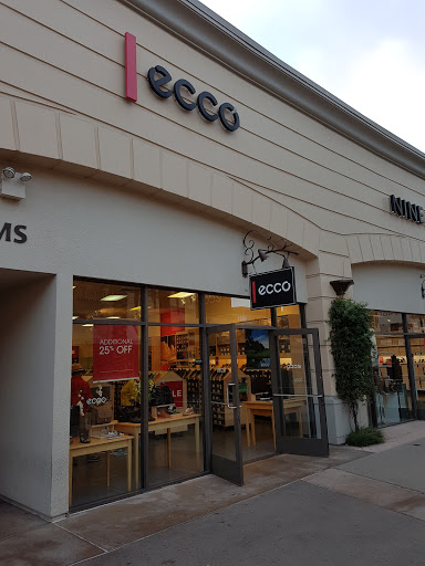ECCO OUTLET CARLSBAD