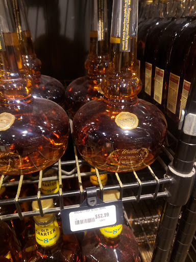 Liquor Store «Old Town Liquors», reviews and photos, 1529 Bardstown Rd, Louisville, KY 40205, USA