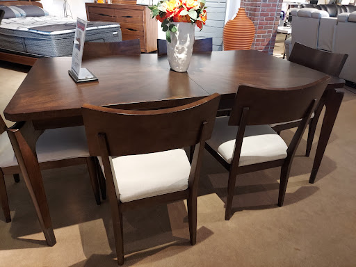 Furniture Store «Rooms To Go Furniture Store - Altamonte Springs», reviews and photos, 464 FL-436, Altamonte Springs, FL 32714, USA