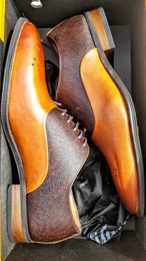 Shoe Store «DSW Designer Shoe Warehouse», reviews and photos, 10400 Old Georgetown Rd, Bethesda, MD 20814, USA