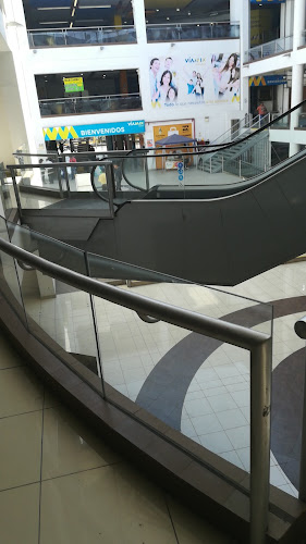 Opiniones de Centro Comercial Malvinas Plaza en Lima - Centro comercial