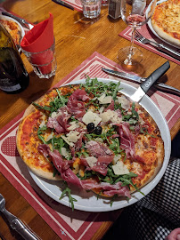 Pizza du restaurant Le Tyrol à Les Gets - n°3