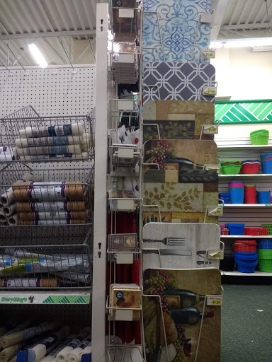 Dollar Store «Dollar Tree», reviews and photos, 8157 Governor Ritchie Hwy, Pasadena, MD 21122, USA