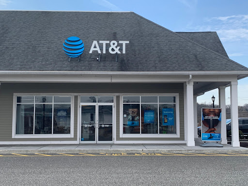 AT&T, 169 Danbury Rd, New Milford, CT 06776, USA, 