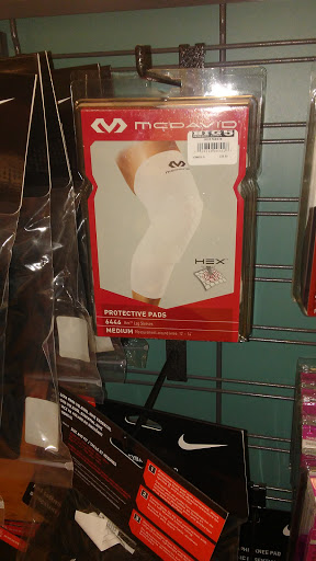 Sporting Goods Store «Big 5 Sporting Goods», reviews and photos, 3121 Wilshire Blvd, Santa Monica, CA 90403, USA