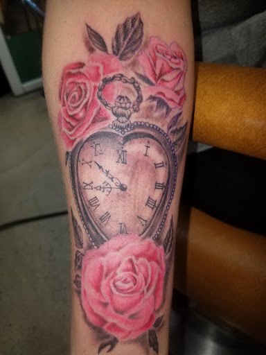 Explore 3 sister tattoo ideas, creative tattoo ideas in Odessa, available at Little Dragon Tattoos Studio