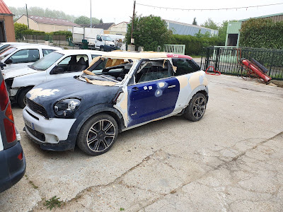 TS Auto Services à Marines