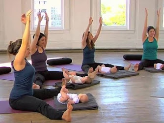YogaMums Pregnancy & Baby Classes