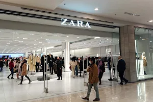 Zara image