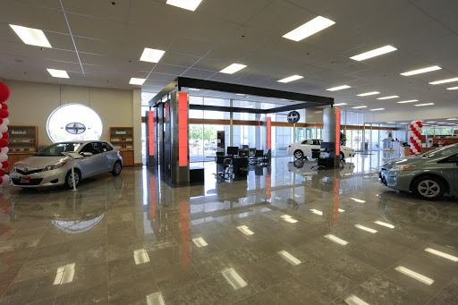 Toyota Dealer «Tony Divino Toyota», reviews and photos, 777 W Riverdale Rd, Riverdale, UT 84405, USA