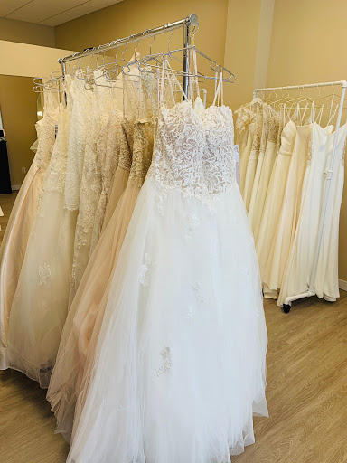 Bridal Shop «The Wedding Dress», reviews and photos, 37 E South St, Geneseo, NY 14454, USA
