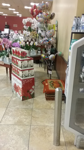 Supermarket «Giant Eagle Supermarket», reviews and photos, 3841 S Hamilton Rd, Groveport, OH 43125, USA