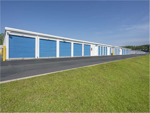 Self-storage facility Fayetteville