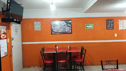 Zherry,s Pizza - P.º de Los Eucaliptos 106, Santin, 50210 San Nicolás Tolentino, Méx., Mexico