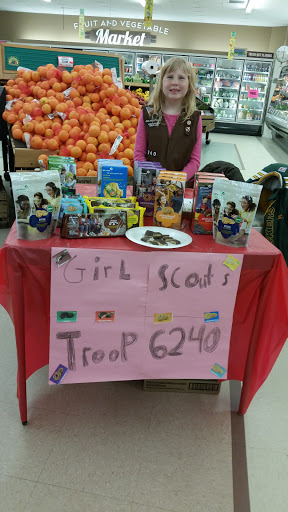 Grocery Store «Hansens IGA Food Center», reviews and photos, 305 W 5th St, Neillsville, WI 54456, USA