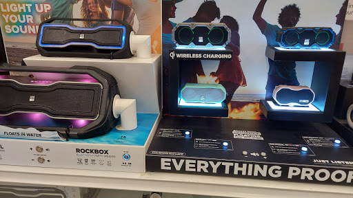 Department Store «Target», reviews and photos, 3955 E Broad St, Whitehall, OH 43213, USA