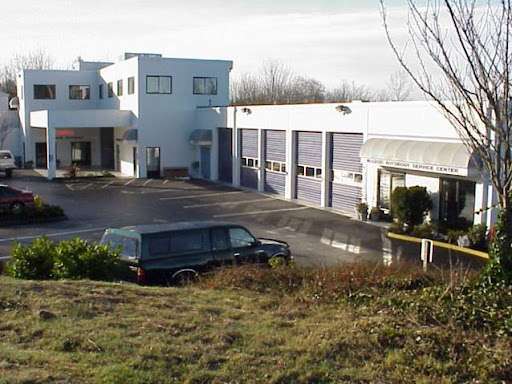 Auto Body Shop «McLeod Auto Body», reviews and photos, 1015 7th Ave #220, Kirkland, WA 98033, USA